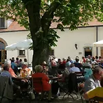 Schlossparkhotel Mariakirchen 4* 아른스토프