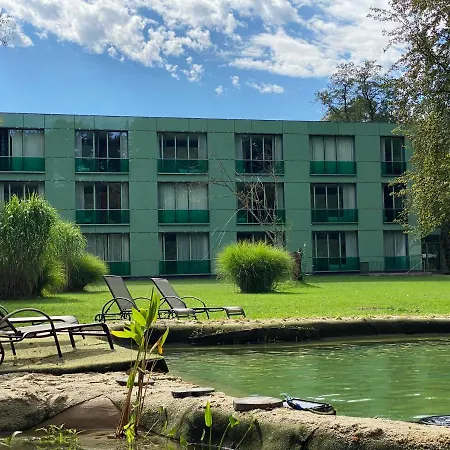 Schlossparkhotel Mariakirchen 4*