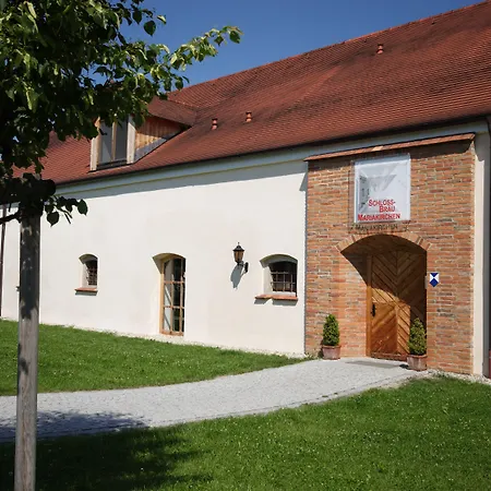Hotel Schlossparkhotel Mariakirchen