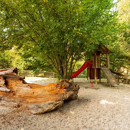 Hotel Schlossparkhotel Mariakirchen 4*