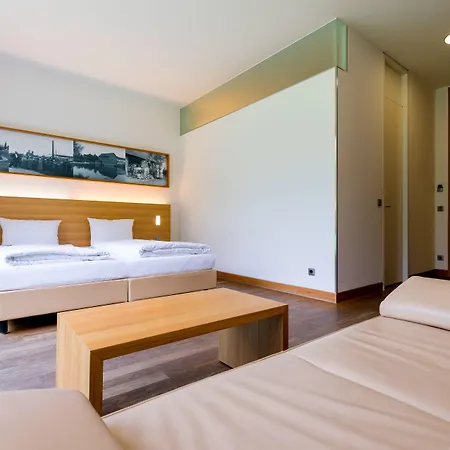 Hotel Schlossparkhotel Mariakirchen 4*