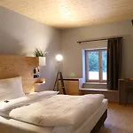 Schlossparkhotel Mariakirchen