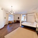 Hotel Schlossparkhotel Mariakirchen 4*
