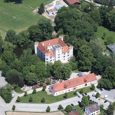 Schlossparkhotel Mariakirchen