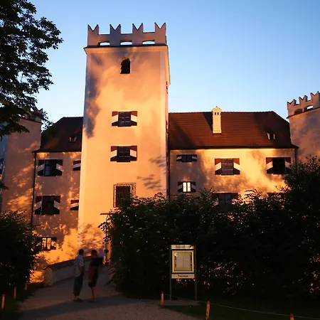 Schlossparkhotel Mariakirchen 4*