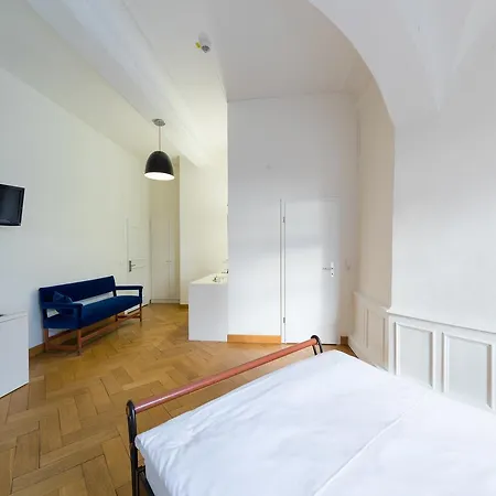 Schlossparkhotel Mariakirchen 4*