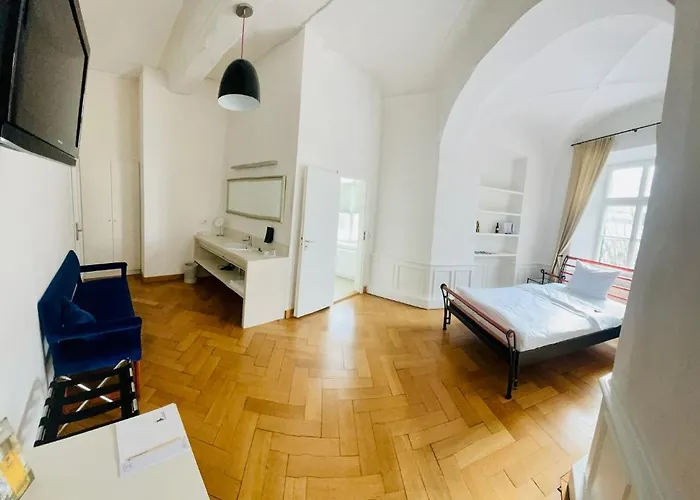 Hotel Schlossparkhotel Mariakirchen 4*