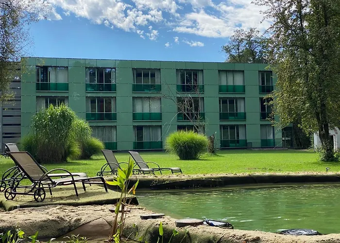 Schlossparkhotel Mariakirchen 4*