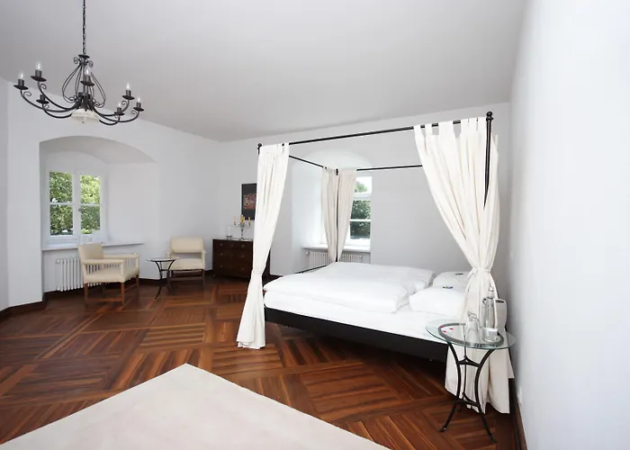 Schlossparkhotel Mariakirchen Hotel 4*