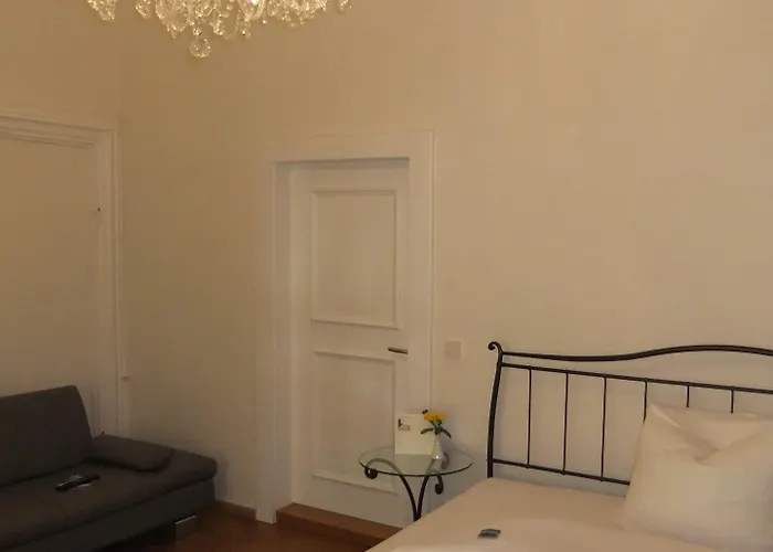 Schlossparkhotel Mariakirchen 4*