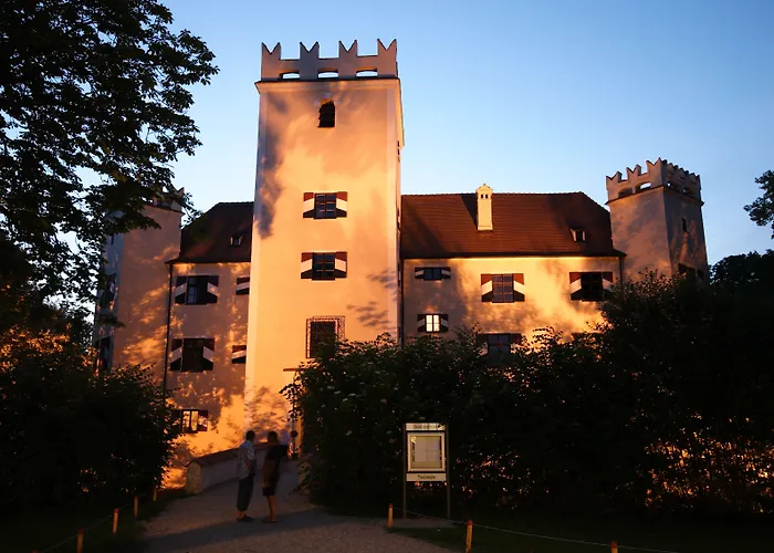 Schlossparkhotel Mariakirchen 4*